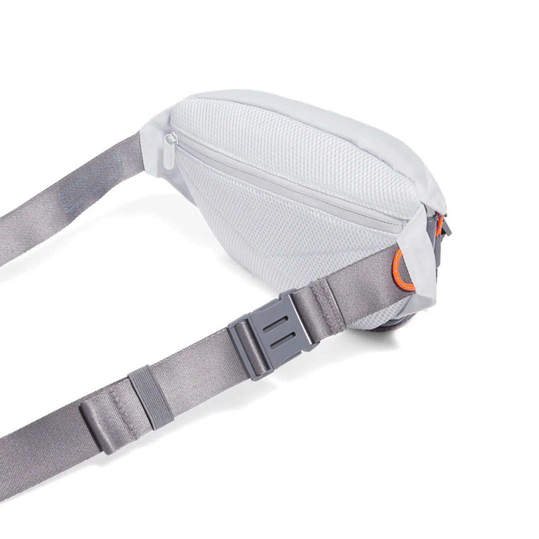 Under Armour Unisex Summit Trail Waist Bag | 1388932-023 - Image 2